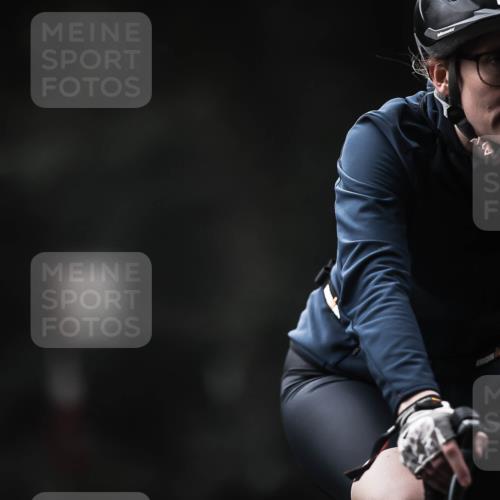 13.09.2026 - Stadtparktriathlon H.Heesch http://msf.ph/oto/10373087 13.09.2026 10:22:53 Radfahren 314, 339, 380, 387, 431 meine-sportfotos.de