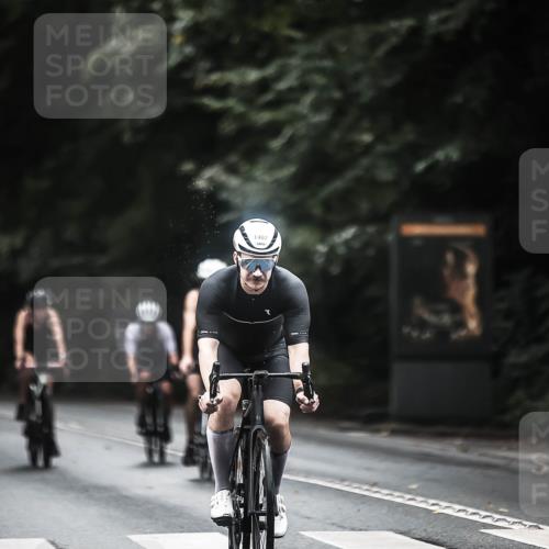 13.09.2026 - Stadtparktriathlon H.Heesch http://msf.ph/oto/10373094 13.09.2026 13:28:26 Radfahren 1353, 1369, 1373, 1388, 1407, 1420, 1425, 1461, 1464, 1482, 1500, 1519 meine-sportfotos.de
