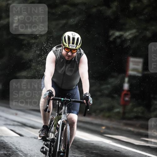 13.09.2026 - Stadtparktriathlon H.Heesch http://msf.ph/oto/10373099 13.09.2026 12:09:10 Radfahren 852, 1000, 1043 meine-sportfotos.de