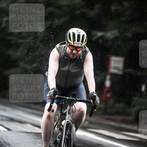 13.09.2026 - Stadtparktriathlon H.Heesch http://msf.ph/oto/10373103 13.09.2026 12:09:11 Radfahren 852, 1000, 1043 meine-sportfotos.de