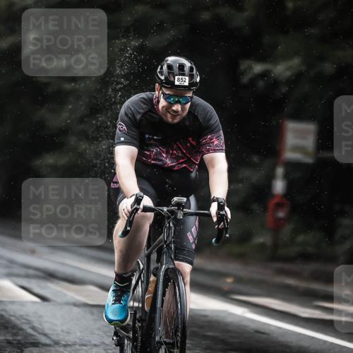13.09.2026 - Stadtparktriathlon H.Heesch http://msf.ph/oto/10373140 13.09.2026 12:09:12 Radfahren 852, 1000, 1043 meine-sportfotos.de