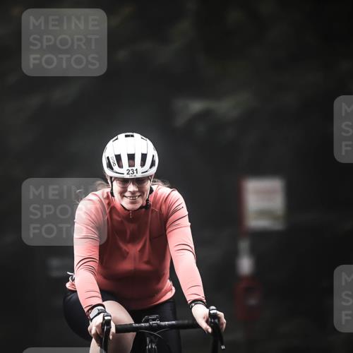 13.09.2026 - Stadtparktriathlon H.Heesch http://msf.ph/oto/10373141 13.09.2026 10:23:04 Radfahren 231, 314, 362 meine-sportfotos.de