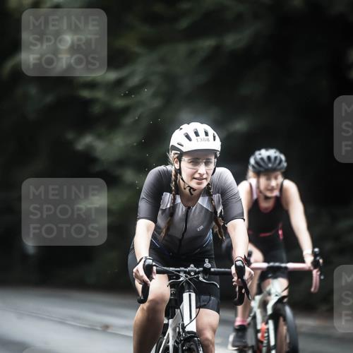 13.09.2026 - Stadtparktriathlon H.Heesch http://msf.ph/oto/10373161 13.09.2026 13:28:29 Radfahren 1369, 1373, 1377, 1388, 1407, 1414, 1420, 1425, 1444, 1461, 1464, 1482, 1506, 1514, 1519 meine-sportfotos.de