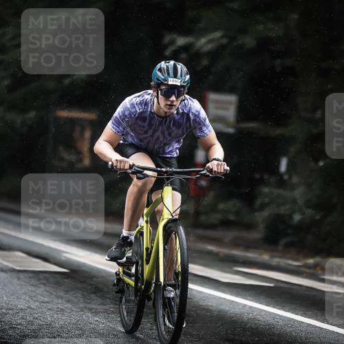 13.09.2026 - Stadtparktriathlon H.Heesch http://msf.ph/oto/10373162 13.09.2026 12:09:15 Radfahren 852, 1000, 1043 meine-sportfotos.de