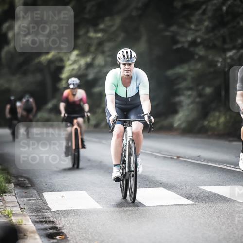 13.09.2026 - Stadtparktriathlon H.Heesch http://msf.ph/oto/10373185 13.09.2026 10:52:59 Radfahren 354, 405, 449, 553, 691 meine-sportfotos.de
