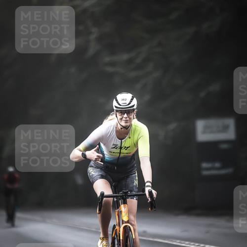 13.09.2026 - Stadtparktriathlon H.Heesch http://msf.ph/oto/10373195 13.09.2026 10:23:07 Radfahren 216, 219, 231, 362 meine-sportfotos.de