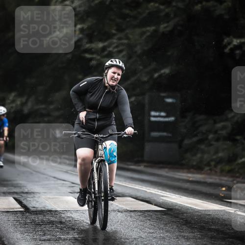 13.09.2026 - Stadtparktriathlon H.Heesch http://msf.ph/oto/10373211 13.09.2026 12:09:22 Radfahren 794, 935, 945, 1039 meine-sportfotos.de