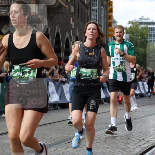 13.09.2026 - 21. swb-Marathon Bremen Strokosch-Dieckow http://msf.ph/oto/10373246 13.09.2026 13:37:02 Ziel 164, 551, 813, 843, 1936, 2275, 2467, 2673, 2731, 2819, 2823, 3067, 3541, 3585, 3635, 3815, 3874, 3998, 4006, 4050, 4182, 4216, 4304, 4335, 4414, 4676, 4892, 5061, 5447, 5656, 5781, 5823, 6050, 6280, 6340, 6516, 6568, 6966, 7039, 7229, 7237, 7249, 7344, 7640, 7656, 7765, 7808, 8498, 8685, 8723, 8790, 9658, 9776, 9807, 10068, 10070, 950, 1180, 1854, 1991, 2531, 3333, 3732, 3894, 4932, 4947, 5547, 5577, 5612, 6046, 6629, 6904, 6947, 6961, 7006, 7937, 8268, 9701 meine-sportfotos.de