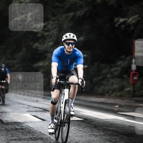 13.09.2026 - Stadtparktriathlon H.Heesch http://msf.ph/oto/10373271 13.09.2026 12:09:24 Radfahren 794, 935, 945, 1039 meine-sportfotos.de