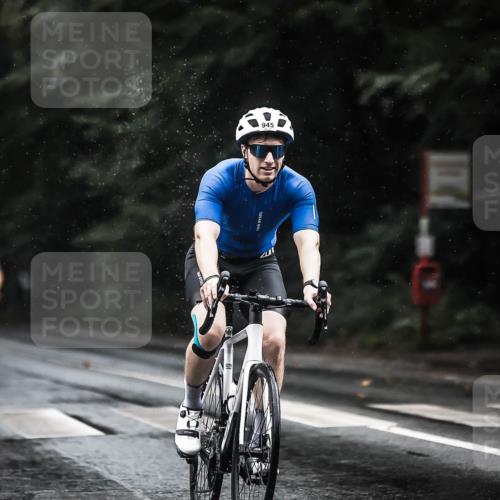 13.09.2026 - Stadtparktriathlon H.Heesch http://msf.ph/oto/10373277 13.09.2026 12:09:25 Radfahren 794, 841, 935, 945, 1039 meine-sportfotos.de