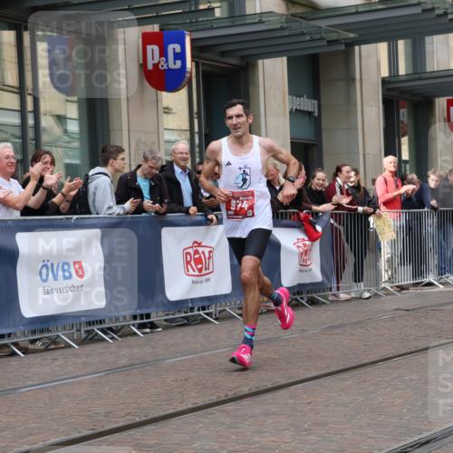 13.09.2026 - 21. swb-Marathon Bremen Strokosch-Dieckow http://msf.ph/oto/10373288 13.09.2026 12:20:33 Ziel 626, 1231, 974 meine-sportfotos.de