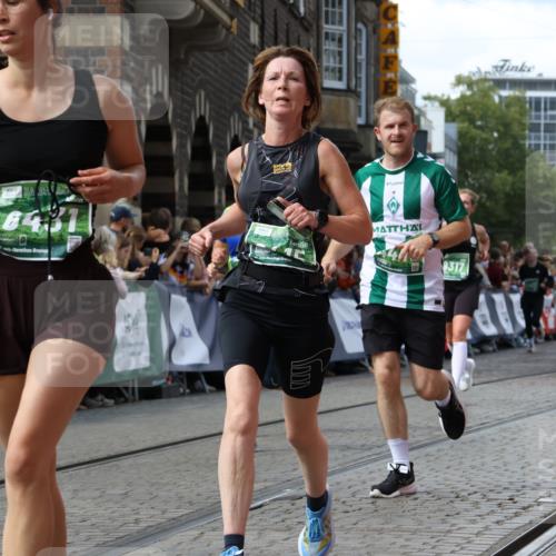 13.09.2026 - 21. swb-Marathon Bremen Strokosch-Dieckow http://msf.ph/oto/10373319 13.09.2026 13:37:02 Ziel 164, 551, 813, 843, 1936, 2275, 2467, 2673, 2731, 2819, 2823, 3067, 3541, 3585, 3635, 3815, 3874, 3998, 4006, 4050, 4182, 4216, 4304, 4335, 4414, 4676, 4892, 5061, 5447, 5656, 5781, 5823, 6050, 6280, 6340, 6516, 6568, 6966, 7039, 7229, 7237, 7249, 7344, 7640, 7656, 7765, 7808, 8498, 8685, 8723, 8790, 9658, 9776, 9807, 10068, 10070, 950, 1180, 1854, 1991, 2531, 3333, 3732, 3894, 4932, 4947, 5547, 5577, 5612, 6046, 6629, 6904, 6947, 6961, 7006, 7937, 8268, 9701 meine-sportfotos.de