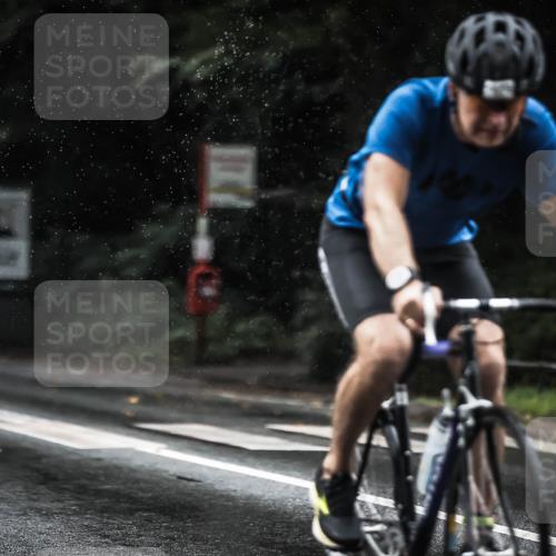 13.09.2026 - Stadtparktriathlon H.Heesch http://msf.ph/oto/10373333 13.09.2026 12:09:28 Radfahren 794, 841, 935, 945, 1039 meine-sportfotos.de