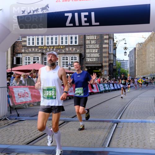 13.09.2026 - 21. swb-Marathon Bremen Tim E. http://msf.ph/oto/10373340 13.09.2026 13:10:43 Ziel 604, 640, 1277, 2605, 3959, 5532, 5620, 6267, 7881, 8033, 8064, 8709 meine-sportfotos.de