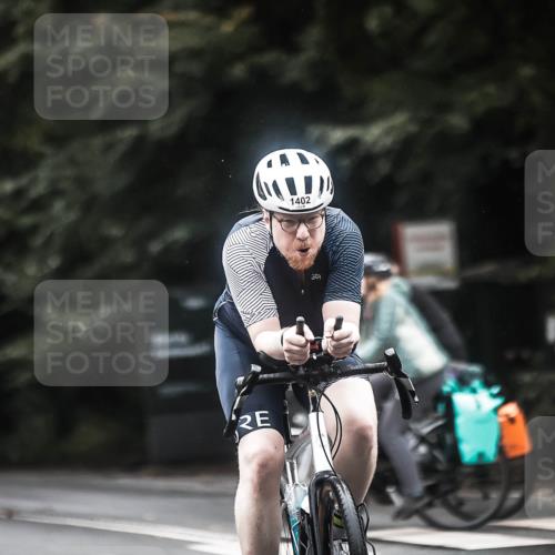 13.09.2026 - Stadtparktriathlon H.Heesch http://msf.ph/oto/10373353 13.09.2026 13:28:44 Radfahren 1402 meine-sportfotos.de