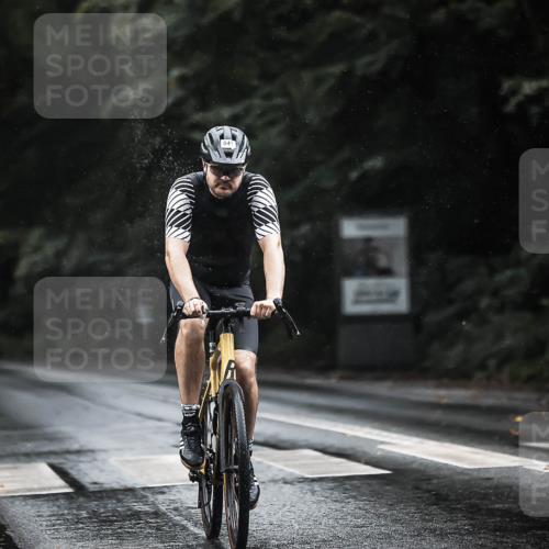 13.09.2026 - Stadtparktriathlon H.Heesch http://msf.ph/oto/10373359 13.09.2026 12:09:30 Radfahren 794, 841, 935, 945, 1039 meine-sportfotos.de