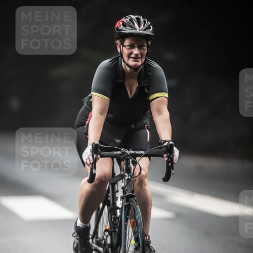 13.09.2026 - Stadtparktriathlon H.Heesch http://msf.ph/oto/10373360 13.09.2026 10:23:16 Radfahren 216, 219, 407, 456 meine-sportfotos.de