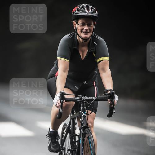 13.09.2026 - Stadtparktriathlon H.Heesch http://msf.ph/oto/10373369 13.09.2026 10:23:16 Radfahren 216, 219, 407, 456 meine-sportfotos.de