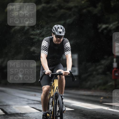 13.09.2026 - Stadtparktriathlon H.Heesch http://msf.ph/oto/10373370 13.09.2026 12:09:31 Radfahren 841, 935, 1039, 1059 meine-sportfotos.de