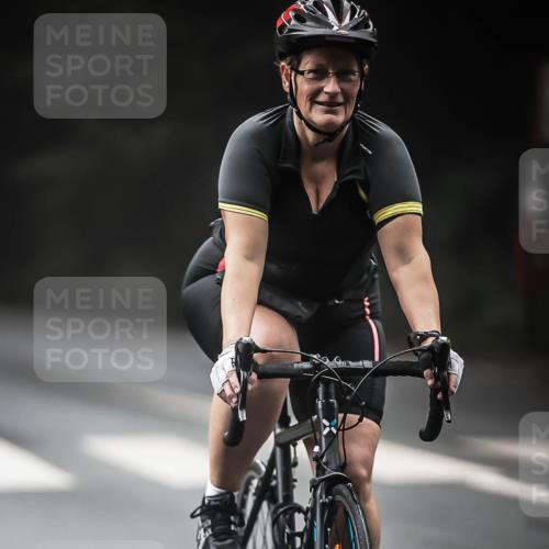 13.09.2026 - Stadtparktriathlon H.Heesch http://msf.ph/oto/10373374 13.09.2026 10:23:16 Radfahren 216, 219, 407, 456 meine-sportfotos.de
