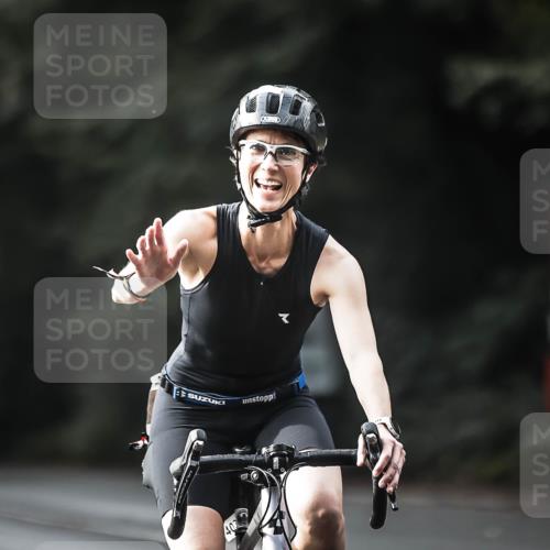 13.09.2026 - Stadtparktriathlon H.Heesch http://msf.ph/oto/10373413 13.09.2026 10:53:08 Radfahren 403, 405, 484, 504, 691 meine-sportfotos.de