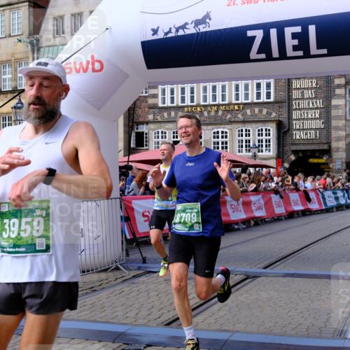 13.09.2026 - 21. swb-Marathon Bremen Tim E. http://msf.ph/oto/10373415 13.09.2026 13:10:43 Ziel 604, 640, 1277, 2605, 3959, 5532, 5620, 6267, 7881, 8033, 8064, 8709 meine-sportfotos.de
