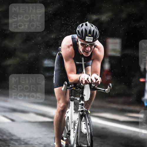 13.09.2026 - Stadtparktriathlon H.Heesch http://msf.ph/oto/10373423 13.09.2026 12:09:38 Radfahren 869, 928, 997, 1059 meine-sportfotos.de