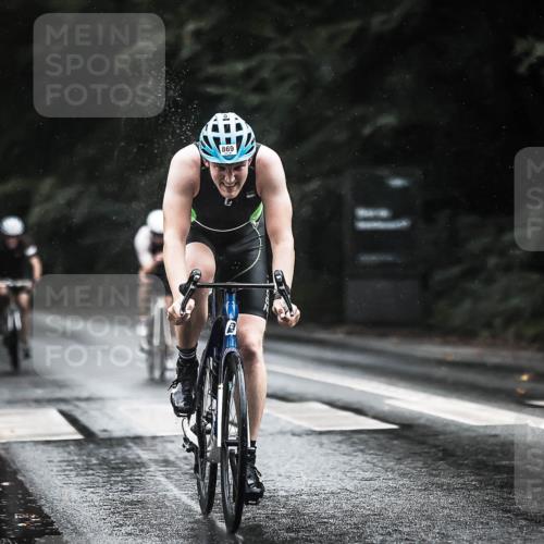 13.09.2026 - Stadtparktriathlon H.Heesch http://msf.ph/oto/10373434 13.09.2026 12:09:39 Radfahren 869, 928, 997, 1059 meine-sportfotos.de