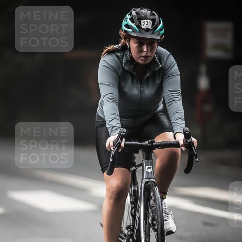 13.09.2026 - Stadtparktriathlon H.Heesch http://msf.ph/oto/10373443 13.09.2026 10:23:24 Radfahren 230, 341, 407 meine-sportfotos.de