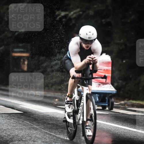 13.09.2026 - Stadtparktriathlon H.Heesch http://msf.ph/oto/10373484 13.09.2026 12:09:41 Radfahren 869, 928, 997, 1059 meine-sportfotos.de