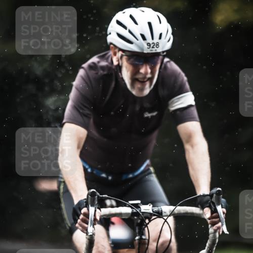13.09.2026 - Stadtparktriathlon H.Heesch http://msf.ph/oto/10373513 13.09.2026 12:09:43 Radfahren 869, 928, 977, 997, 1059 meine-sportfotos.de