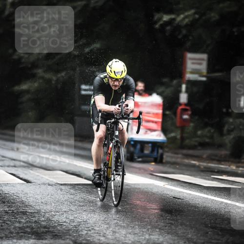 13.09.2026 - Stadtparktriathlon H.Heesch http://msf.ph/oto/10373515 13.09.2026 12:09:49 Radfahren 871, 952, 977, 990, 995, 1027 meine-sportfotos.de