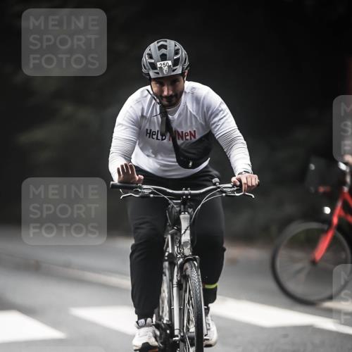 13.09.2026 - Stadtparktriathlon H.Heesch http://msf.ph/oto/10373539 13.09.2026 10:23:37 Radfahren 250, 416 meine-sportfotos.de