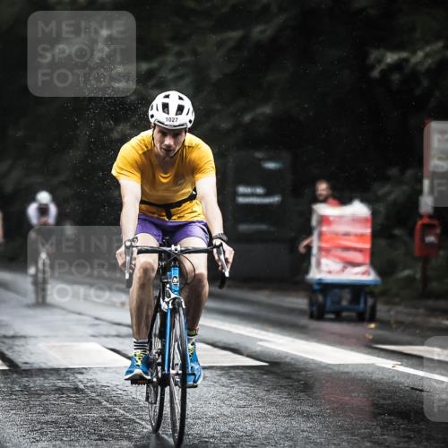13.09.2026 - Stadtparktriathlon H.Heesch http://msf.ph/oto/10373546 13.09.2026 12:09:50 Radfahren 871, 952, 977, 990, 995, 1027 meine-sportfotos.de