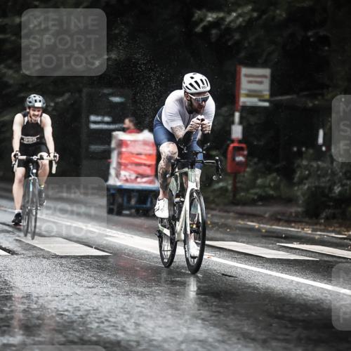 13.09.2026 - Stadtparktriathlon H.Heesch http://msf.ph/oto/10373569 13.09.2026 12:09:52 Radfahren 871, 952, 977, 990, 995, 1027 meine-sportfotos.de