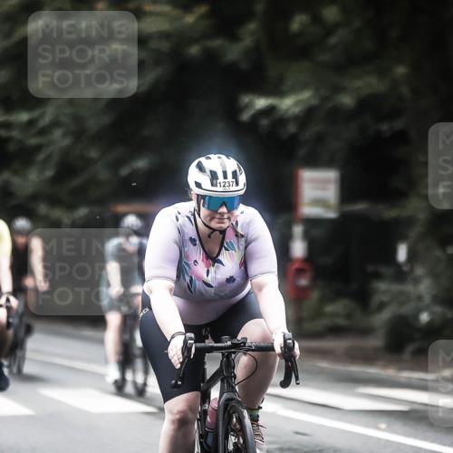 13.09.2026 - Stadtparktriathlon H.Heesch http://msf.ph/oto/10373584 13.09.2026 13:29:23 Radfahren 1212, 1237, 1386, 1406, 1430, 1453 meine-sportfotos.de