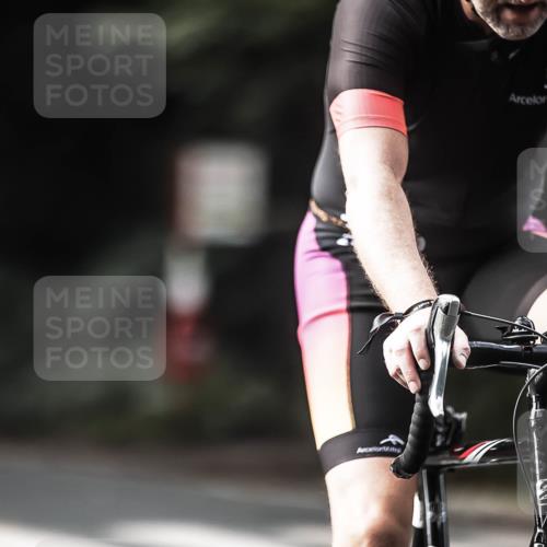 13.09.2026 - Stadtparktriathlon H.Heesch http://msf.ph/oto/10373596 13.09.2026 10:53:24 Radfahren 398, 524, 566 meine-sportfotos.de