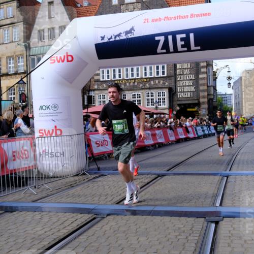 13.09.2026 - 21. swb-Marathon Bremen Tim E. http://msf.ph/oto/10373627 13.09.2026 13:10:52 Ziel 640, 1181, 1277, 1554, 2347, 2605, 4727, 5066, 5152, 5620, 5648, 6267, 7881, 8033 meine-sportfotos.de