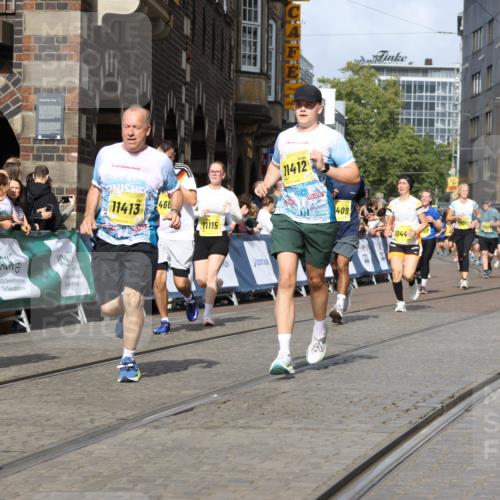13.09.2026 - 21. swb-Marathon Bremen Strokosch-Dieckow http://msf.ph/oto/10373633 13.09.2026 11:01:59 Ziel 10181, 10251, 10332, 10497, 11075, 11150, 11305, 11324, 11412, 11413, 11479, 11486, 11550, 11551, 11666, 11668, 11747, 11788, 11798, 11985, 11986, 12047, 12379, 10173, 10439, 10473, 10500, 10617, 10636, 10803, 10924, 11249, 11576, 11811, 12016, 12042, 12094, 12134, 12135, 12145, 12360, 12437, 12506 meine-sportfotos.de