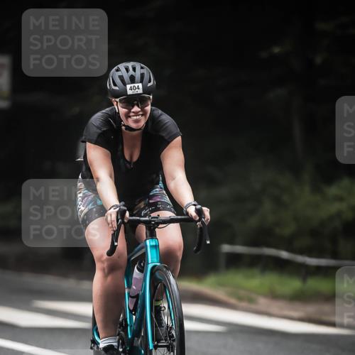 13.09.2026 - Stadtparktriathlon H.Heesch http://msf.ph/oto/10373640 13.09.2026 10:23:53 Radfahren 293, 336, 404 meine-sportfotos.de