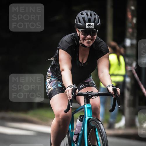 13.09.2026 - Stadtparktriathlon H.Heesch http://msf.ph/oto/10373654 13.09.2026 10:23:53 Radfahren 293, 336, 404 meine-sportfotos.de