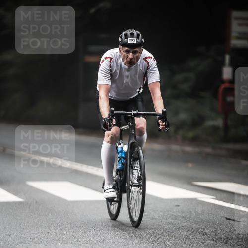 13.09.2026 - Stadtparktriathlon H.Heesch http://msf.ph/oto/10373666 13.09.2026 10:23:55 Radfahren 293, 336, 404 meine-sportfotos.de