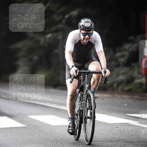 13.09.2026 - Stadtparktriathlon H.Heesch http://msf.ph/oto/10373672 13.09.2026 10:53:30 Radfahren 398, 465, 524, 566 meine-sportfotos.de
