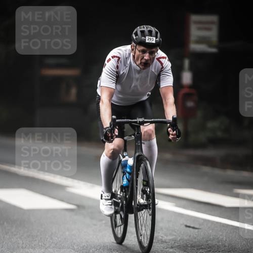 13.09.2026 - Stadtparktriathlon H.Heesch http://msf.ph/oto/10373677 13.09.2026 10:23:55 Radfahren 293, 336, 404 meine-sportfotos.de