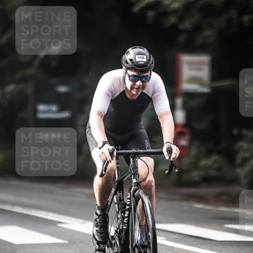 13.09.2026 - Stadtparktriathlon H.Heesch http://msf.ph/oto/10373681 13.09.2026 10:53:30 Radfahren 398, 465, 524, 566 meine-sportfotos.de