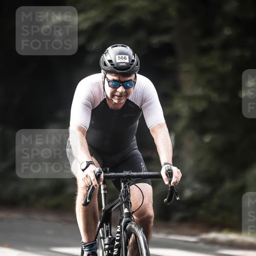 13.09.2026 - Stadtparktriathlon H.Heesch http://msf.ph/oto/10373690 13.09.2026 10:53:30 Radfahren 398, 465, 524, 566 meine-sportfotos.de