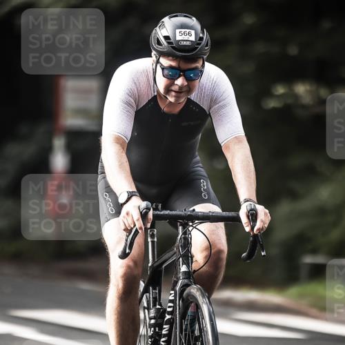 13.09.2026 - Stadtparktriathlon H.Heesch http://msf.ph/oto/10373693 13.09.2026 10:53:30 Radfahren 398, 465, 524, 566 meine-sportfotos.de