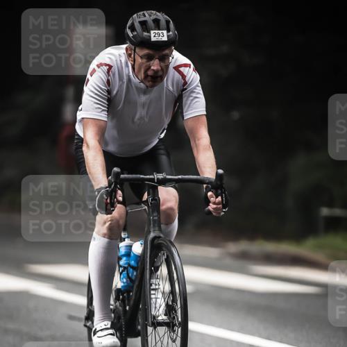 13.09.2026 - Stadtparktriathlon H.Heesch http://msf.ph/oto/10373697 13.09.2026 10:23:56 Radfahren 293, 336, 404 meine-sportfotos.de