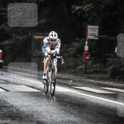 13.09.2026 - Stadtparktriathlon H.Heesch http://msf.ph/oto/10373725 13.09.2026 12:10:09 Radfahren 861, 882, 915, 925, 1001, 1016, 1044 meine-sportfotos.de