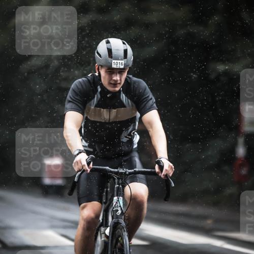 13.09.2026 - Stadtparktriathlon H.Heesch http://msf.ph/oto/10373741 13.09.2026 12:10:10 Radfahren 861, 915, 925, 1001, 1016, 1044 meine-sportfotos.de